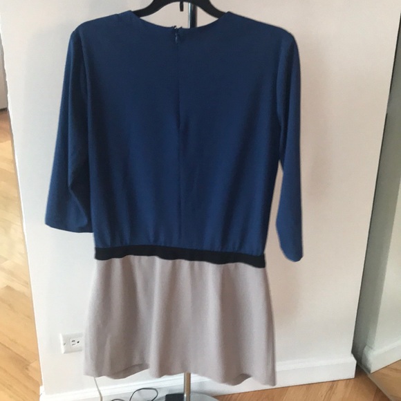 Hanui Dress - Picture 3 of 4